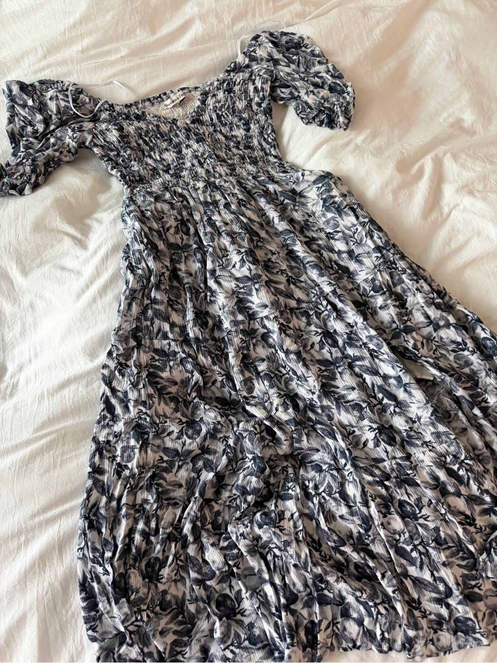 Abercrombie &Fitch Smocked Puff Sleeve Floral Midi Dress M Petite Lined Pockets